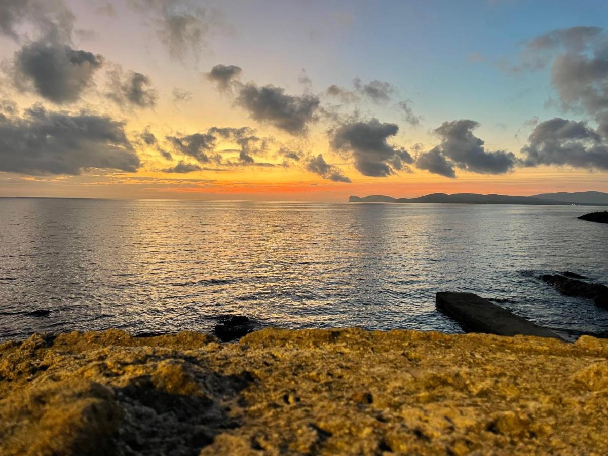 Appartamento Fronte Mare Residence Weber La Maddalena  Eksteriør billede