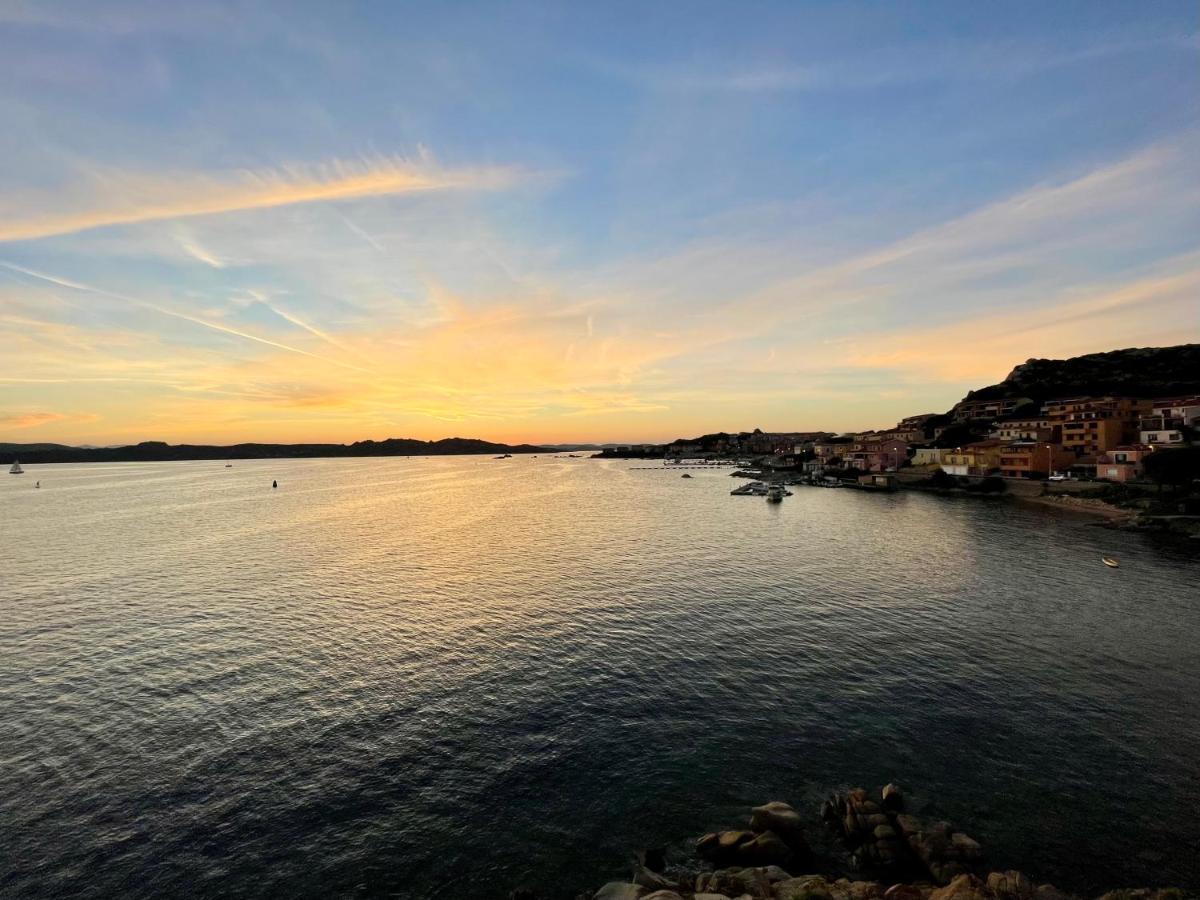 Appartamento Fronte Mare Residence Weber La Maddalena  Eksteriør billede